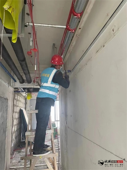 办公室装修工地|镹臻设计